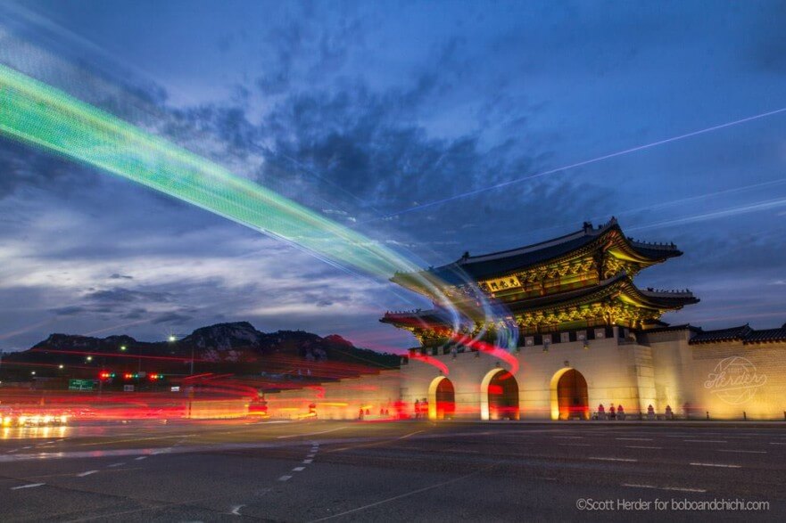 Gwanghwamun-Square-view-at-night-in-front-of-Gyeongbokgung