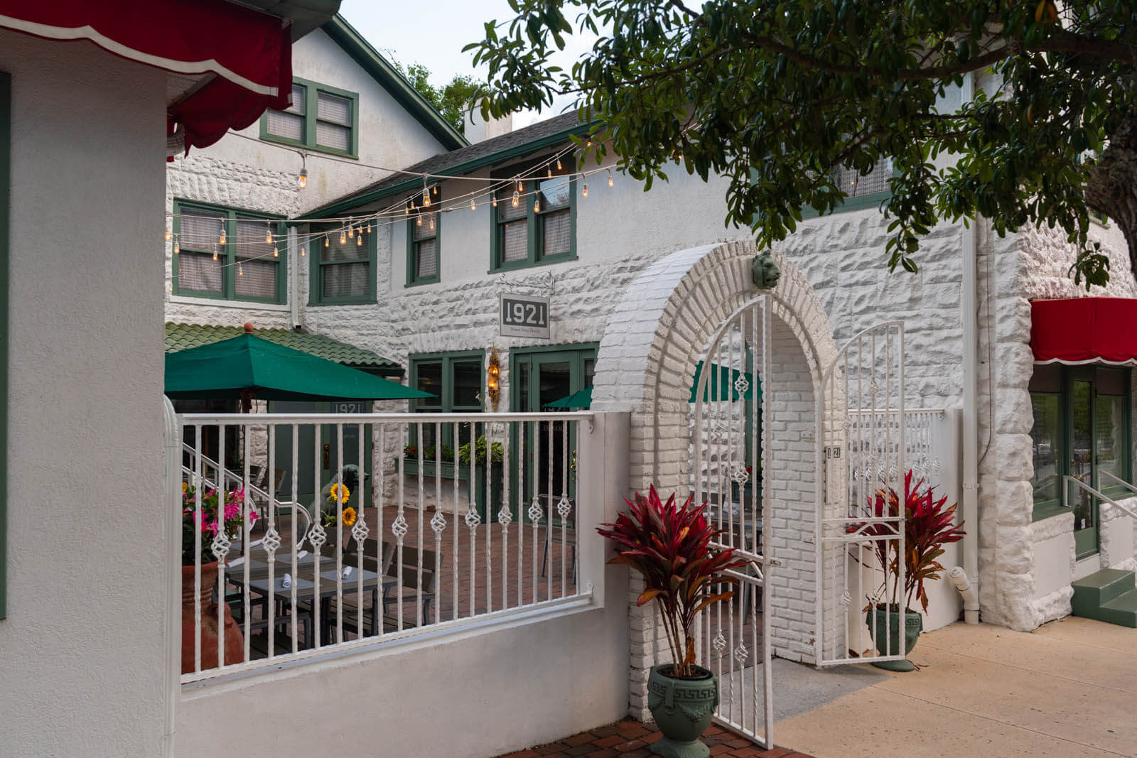 1921 Restaurant in Mount Dora Florida