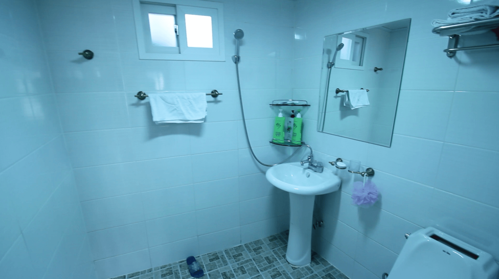 Dukmanjae Bathroom