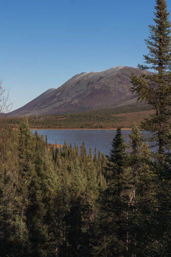 scenic stops on the way to the Arctic Circle in Alaska along the Dalton Highway