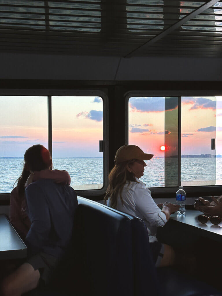 sunset-view-from-ferry-on-Lake-Erie-in-Ohio