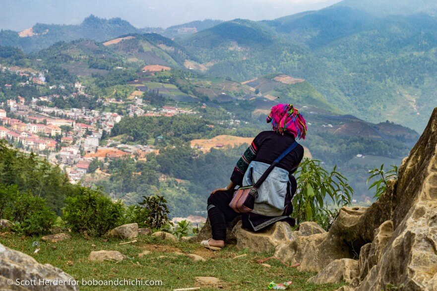 Black Hmong Trekking in Sapa