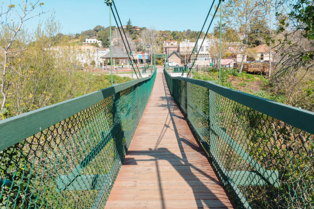 Arroyo-Grande-Swinging-Bridge-in-California-in-San-Luis-Obispo