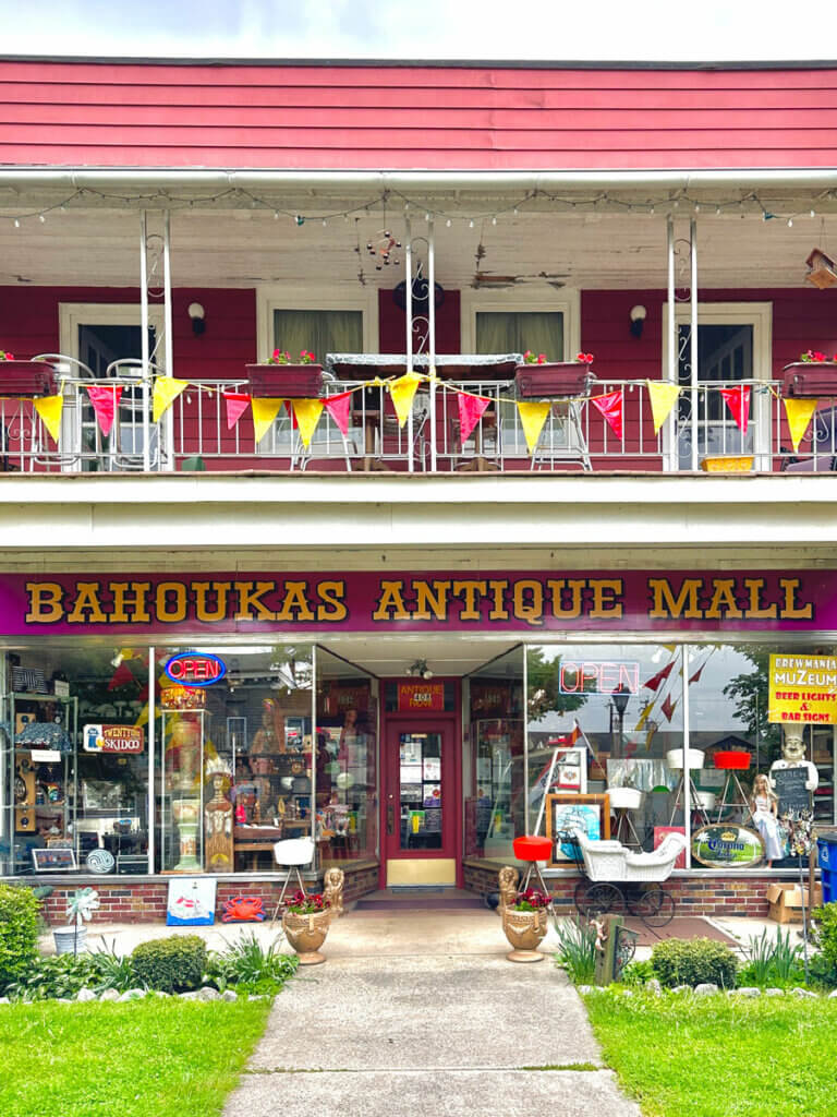 Bahoukas-Antique-Mall-in-Havre-de-Grace-Maryland