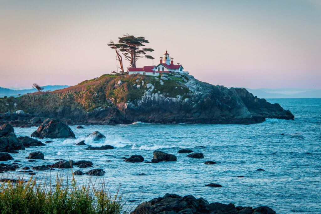 Battery-Point-Lighthouse-off-the-coast-of-Crescent-City-in-Northern-California