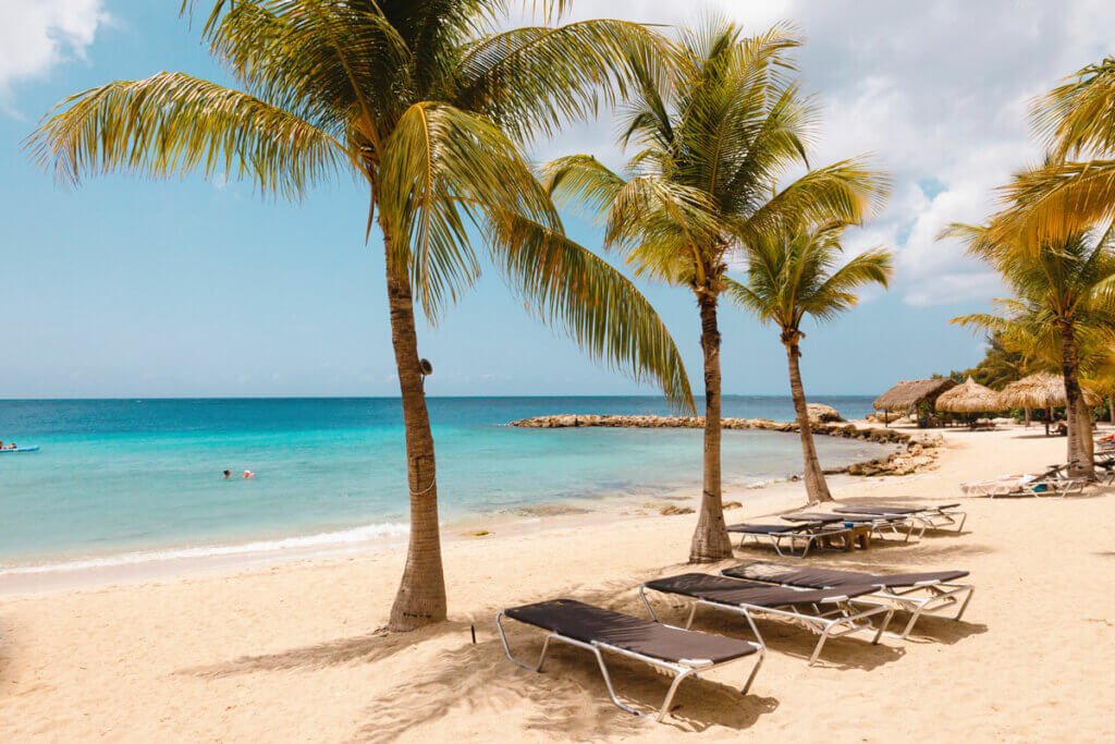 Blauwbaai-Beach-or-Blue-Bay-Beach-in-Curacao