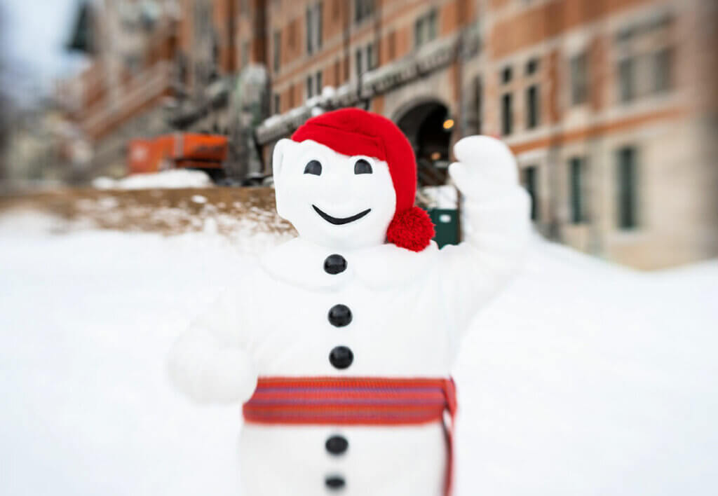 Bonhomme-Carnaval-at-Quebec-City-in-winter