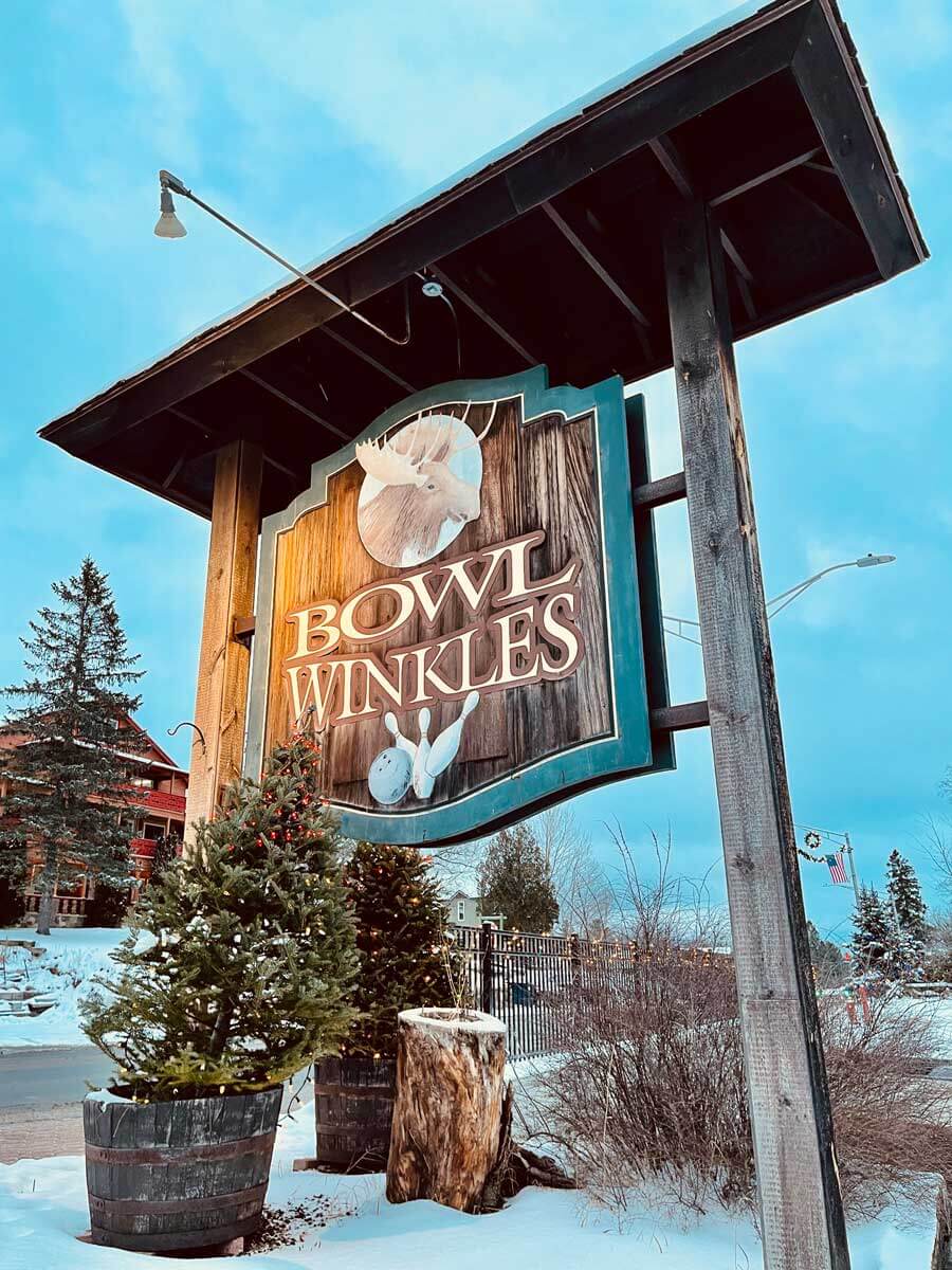 Bowl-Winkles-Bowling-Alley-in-Lake-Placid-New-York-in-the-Adirondacks