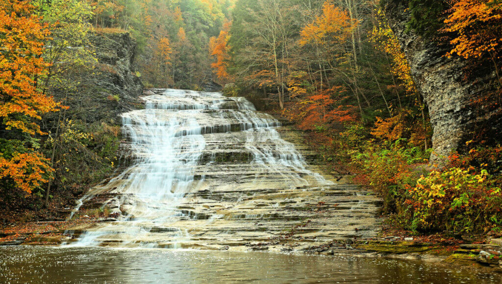 Buttermilk-Falls-at-Buttermilk-Falls-State-Park-in-Ithaca-New-York-in-the-fall