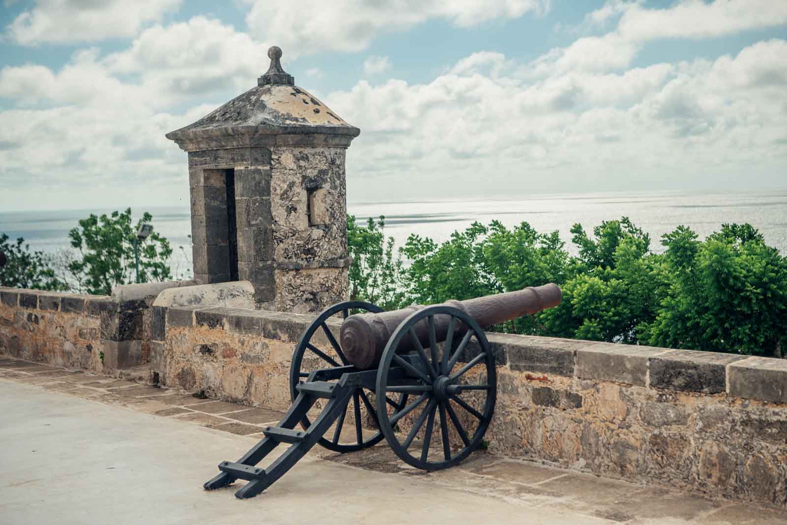 View of cannon and water from Campeche Fort 