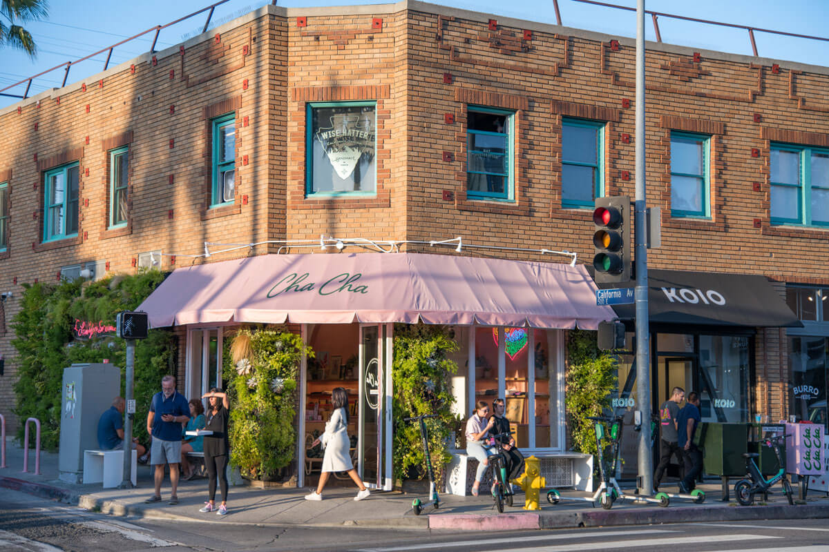 Cha-Cha-Matcha-on-Abbot-Kinney-BLVD-in-Venice-Beach-Los-Angeles-California