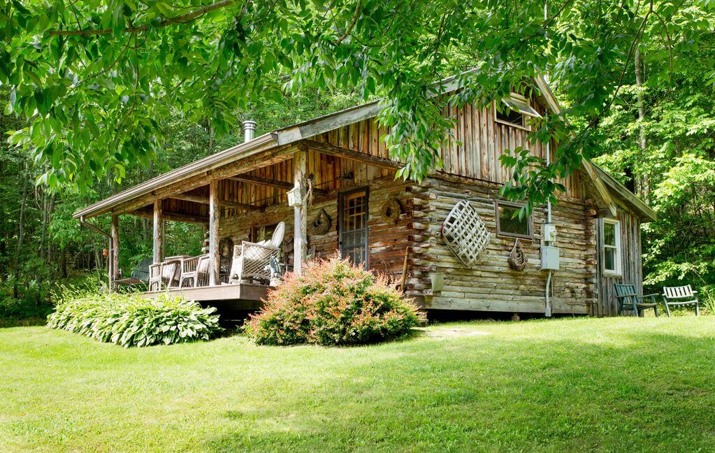 Charming Log Cabin in Ellicottville, NY