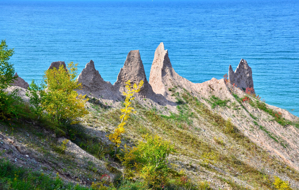 Chimney-Bluffs-State-Park-in-New-York