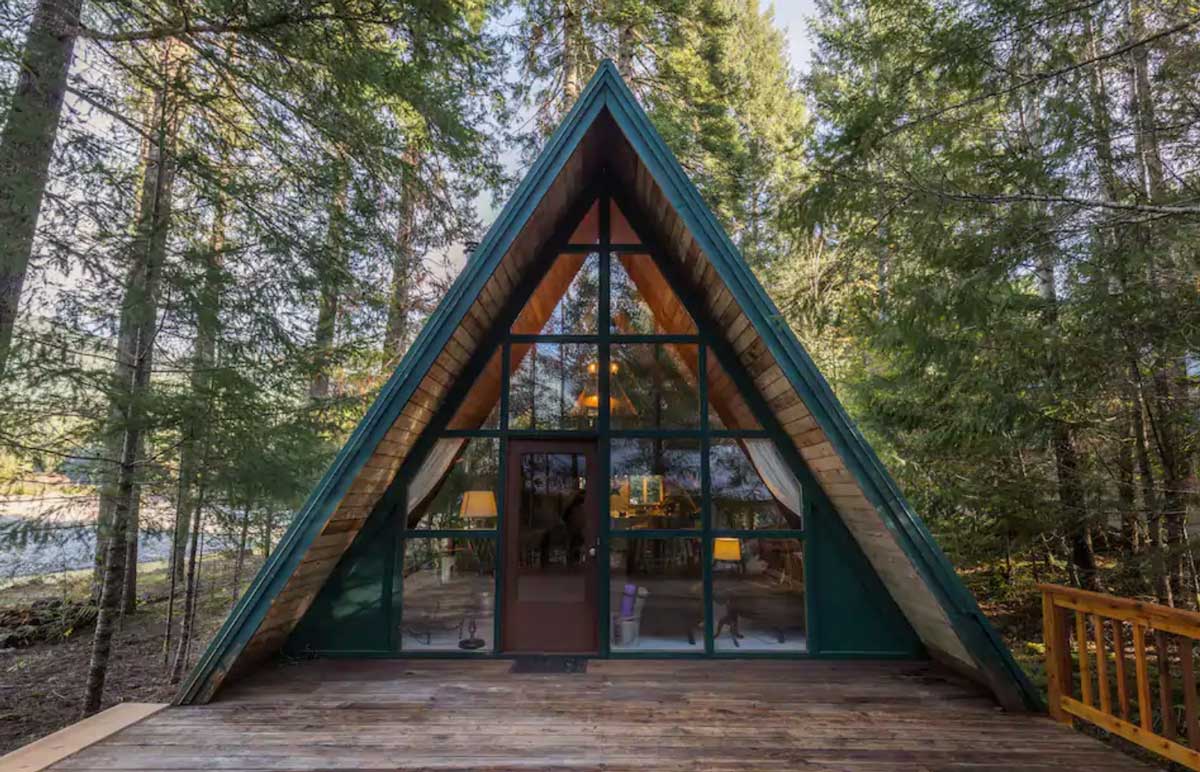 Cozy-A-Frame-cabin-at-Mt-Rainer-in-Washington