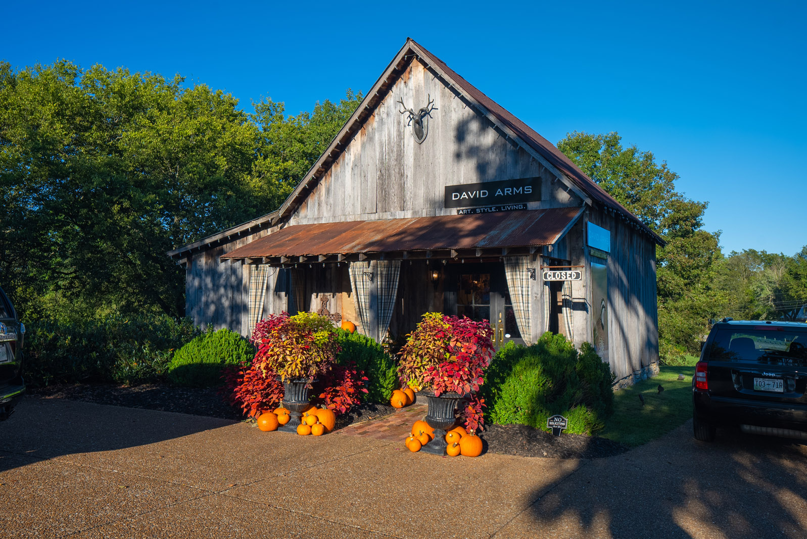 David Arms Gallery in Leipers Fork Tennessee