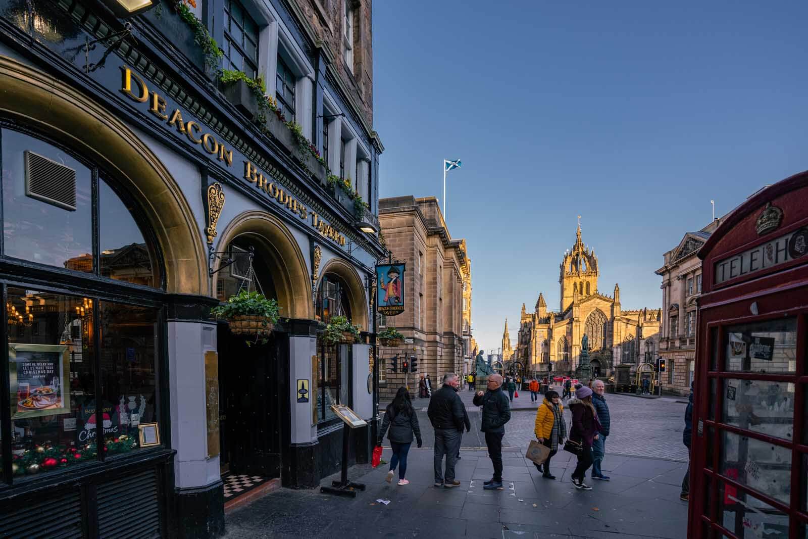 Deacon Brodies Tavern on the Royal Mile in Edinburgh