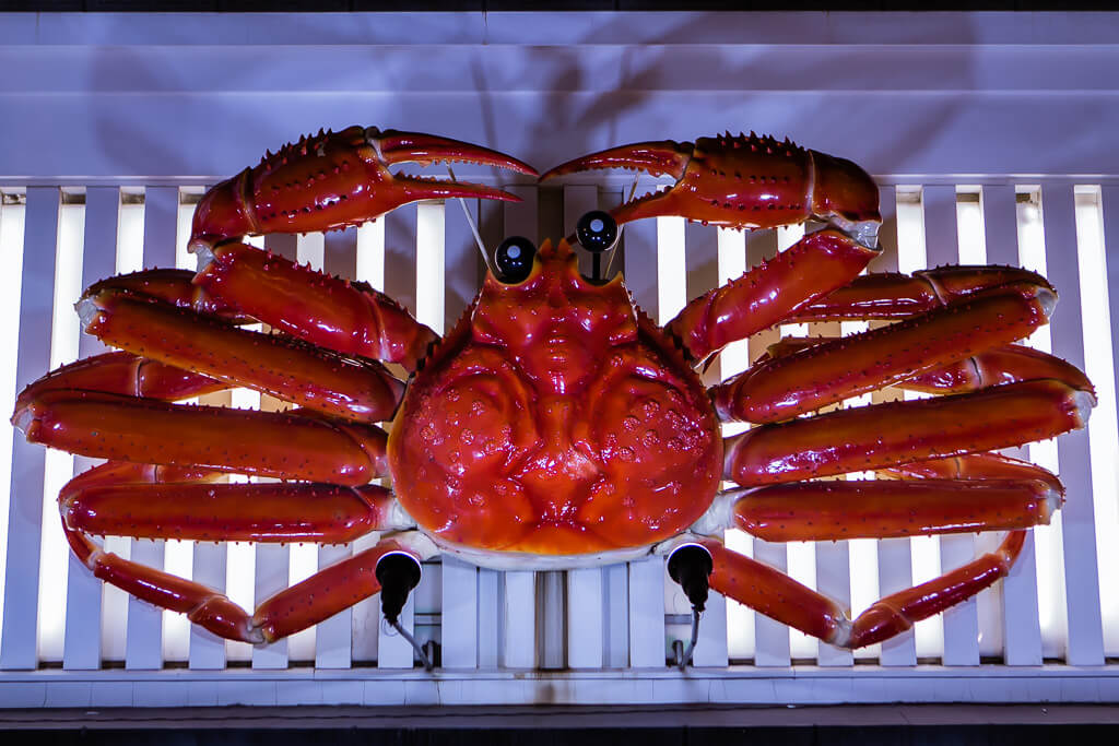 giant crab figure in Dotonbori Osaka