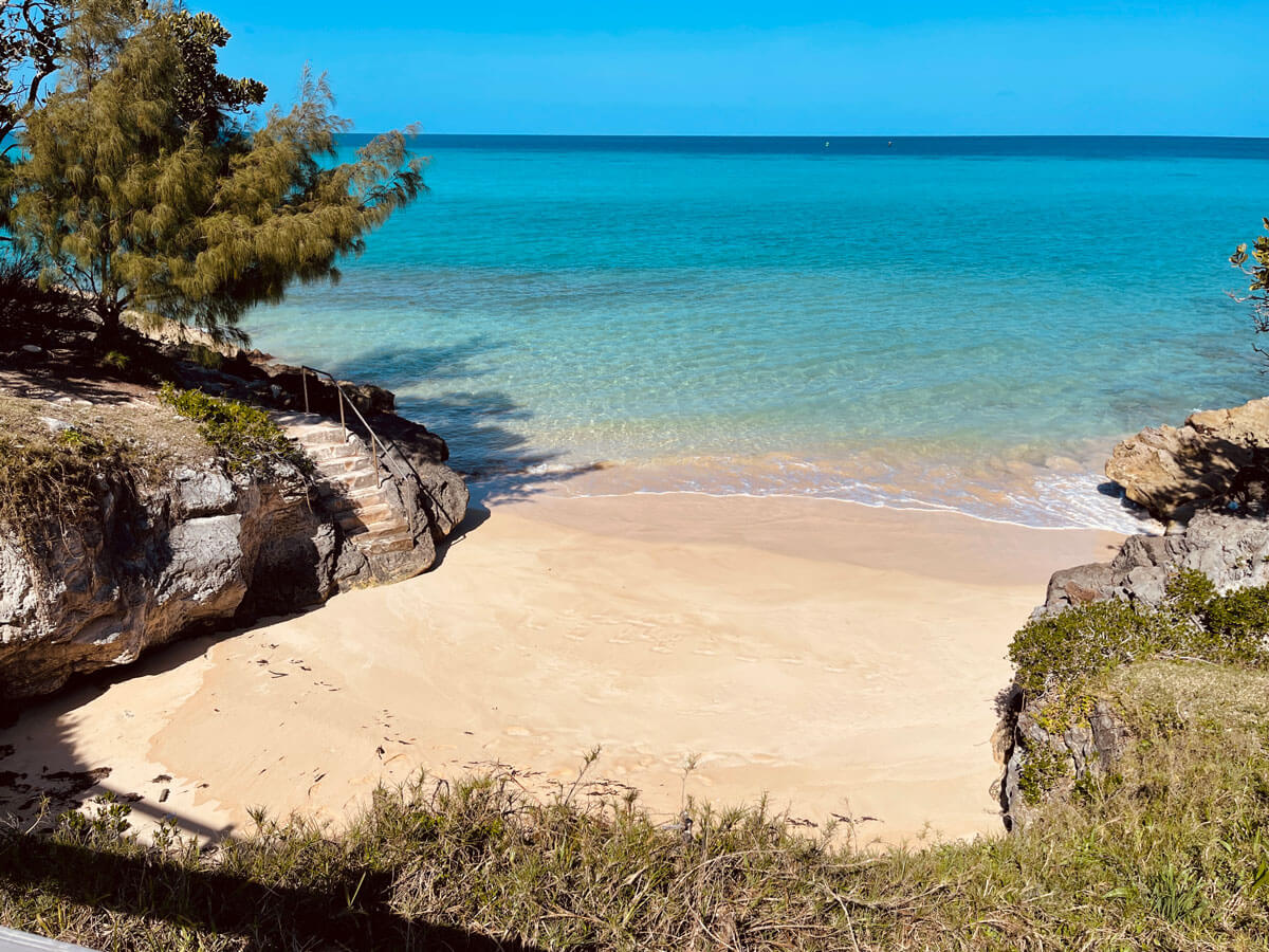 Dreus-Bay-Beach-on-St-Georges-Island-in-Bermuda