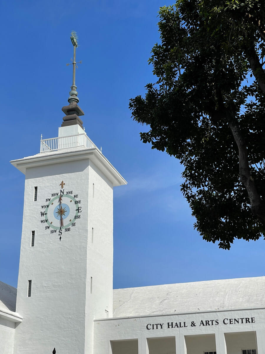 Exterior-of-Bermuda-National-Gallery-in-Hamilton-Bermuda