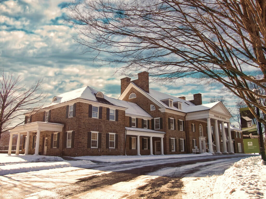 Fenimore-Art-Museum-in-Cooperstown-NY-in-winter