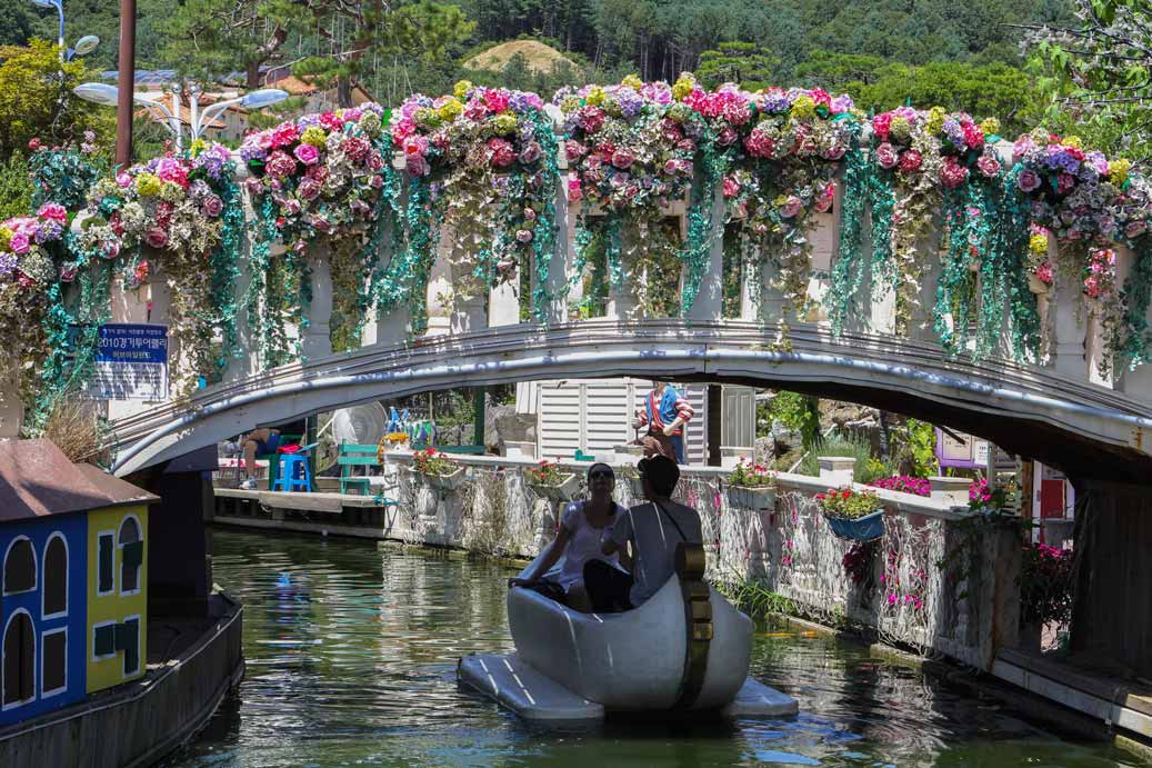 Pocheon Herb Island gondola ride 