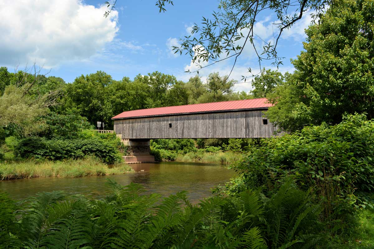 Hamden-Covered-Bridge-in-the-catskills-new-york