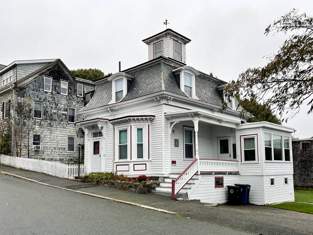 Hocus-Pocus-house-in-Salem-Massachusetts