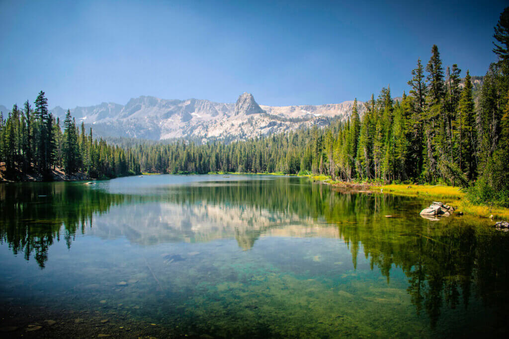 Horseshoe-Lake-in-Mammoth-Lakes-California