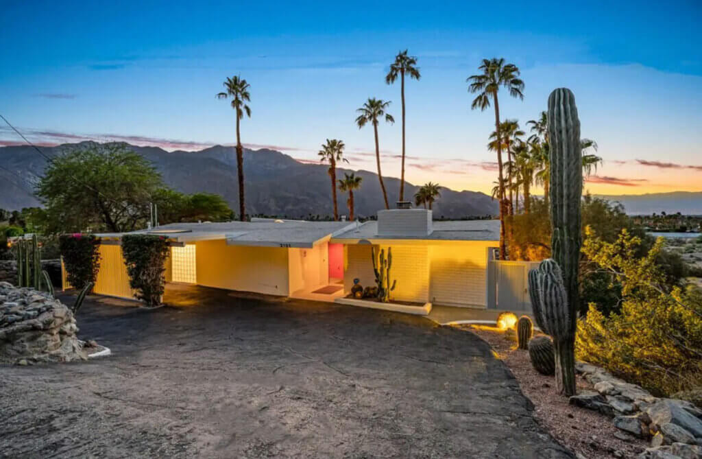 Howard-Hughes-Mini-Estate-in-Palm-Springs