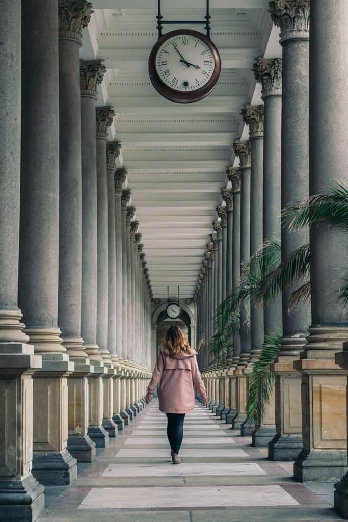 karlovy vary mill colonnade