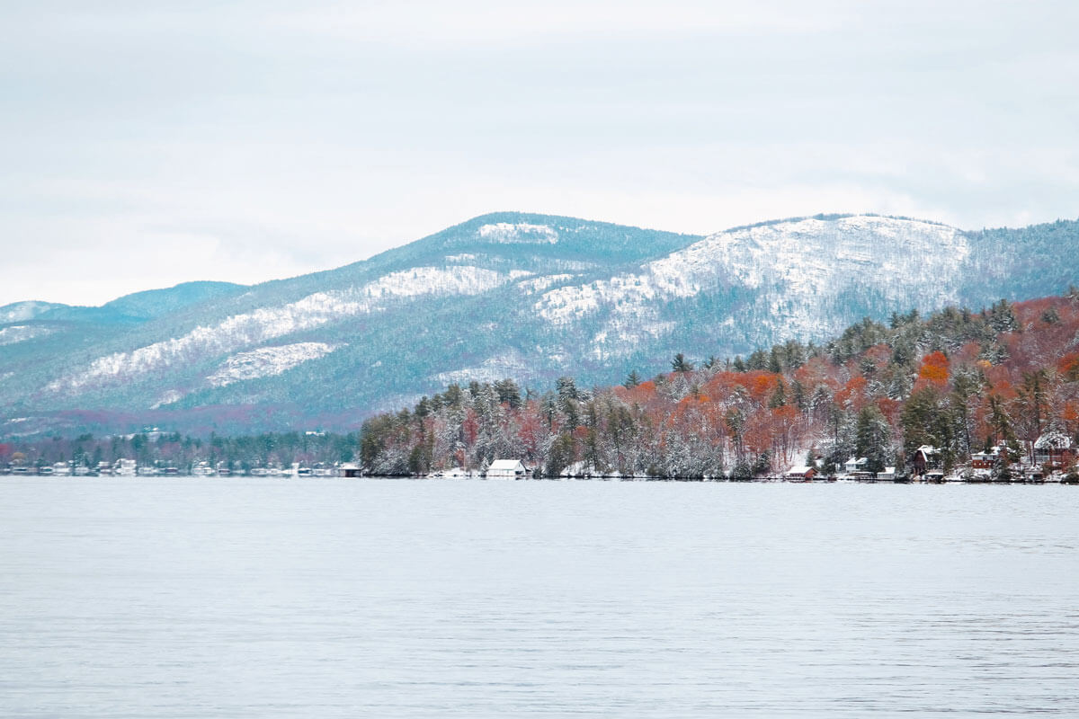 Lake-George-in-the-Adirondacks-in-Upstate-New-York-in-winter