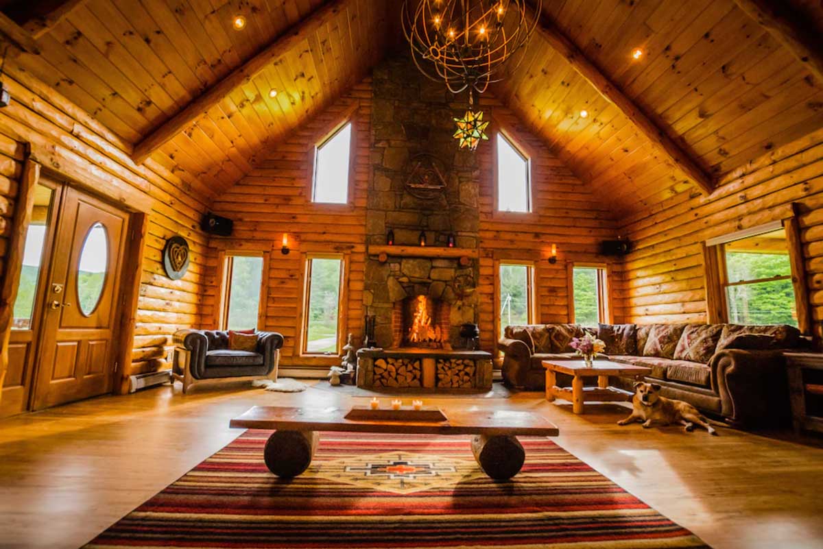 Large-log-cabin-rental-near-Killington-Vermont