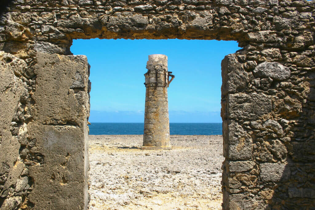 Malmok-Ruins-along-the-long-route-in-Washington-Slagbaai-National-Park-in-Bonaire