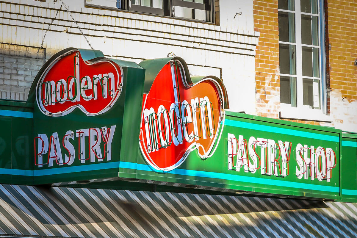 Modern-Pastry-on-Hanover-St-in-Bostons-North-End-Italian-neighborhood