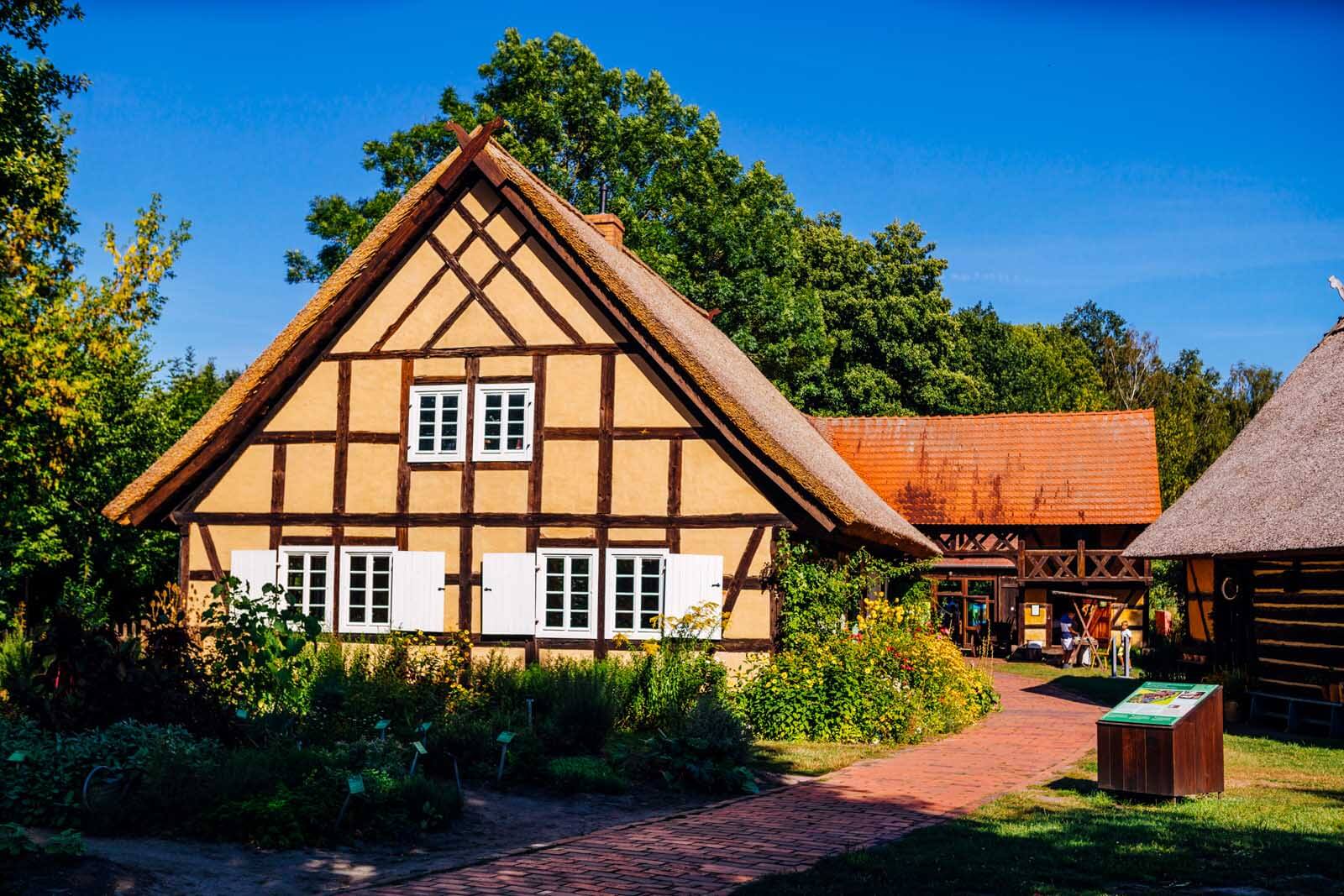 Old House on display in the Open Air Museum Lehde