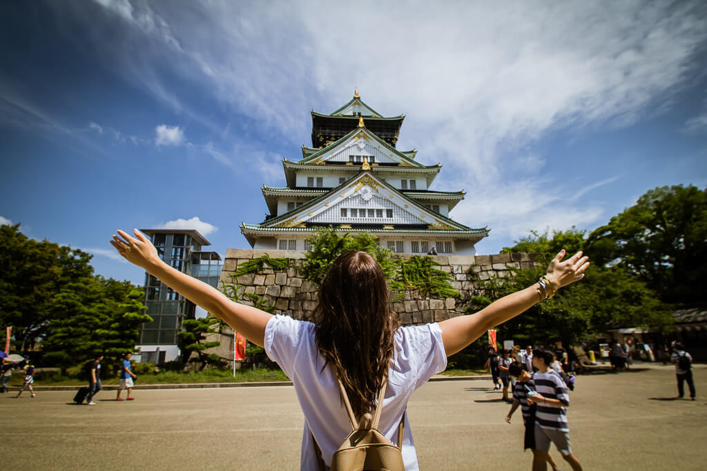 Visiting Japan's Iconic Osaka Castle - Bobo and ChiChi