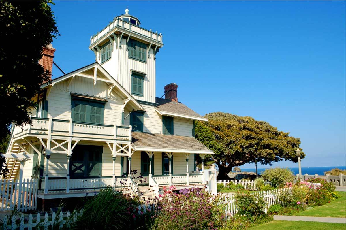 Point-Fermin-Light-at-Point-Fermin-Park-and-beach-in-San-Pedro-Los-Angeles