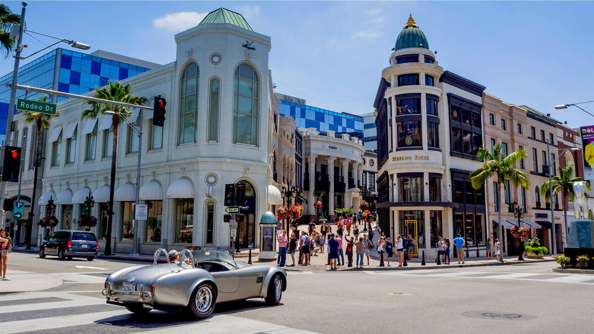 Rodeo-Drive-scene-in-Beverly-Hills-California-Los-Angeles