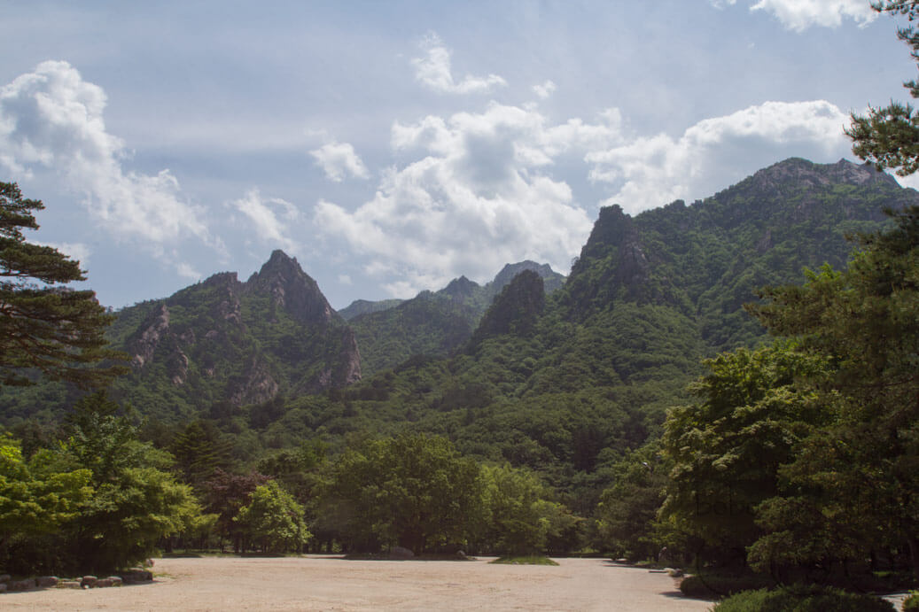 Seoraksan National Park Entrance