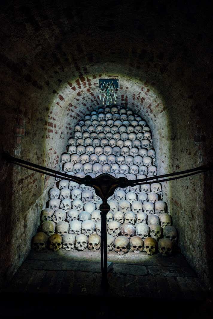 Skulls in orderly fashion in Brno Ossuary