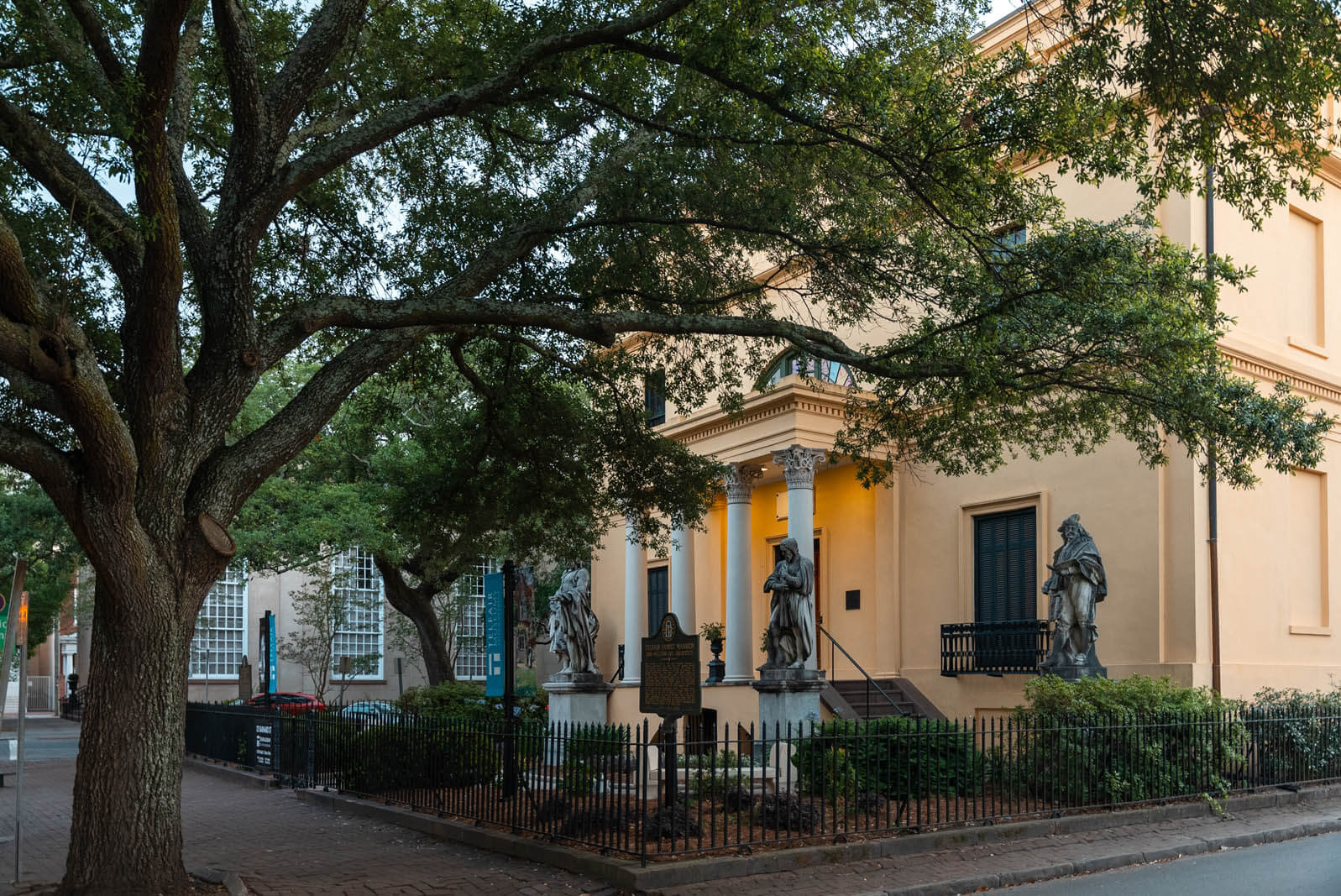 Statues outside the Telfair Academy in Savannah Georgia