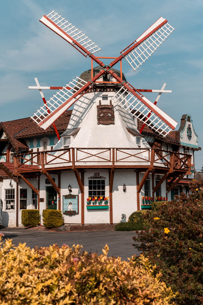 The Auld Holland Inn in Oak Harbor on Whidbey Island in Washington