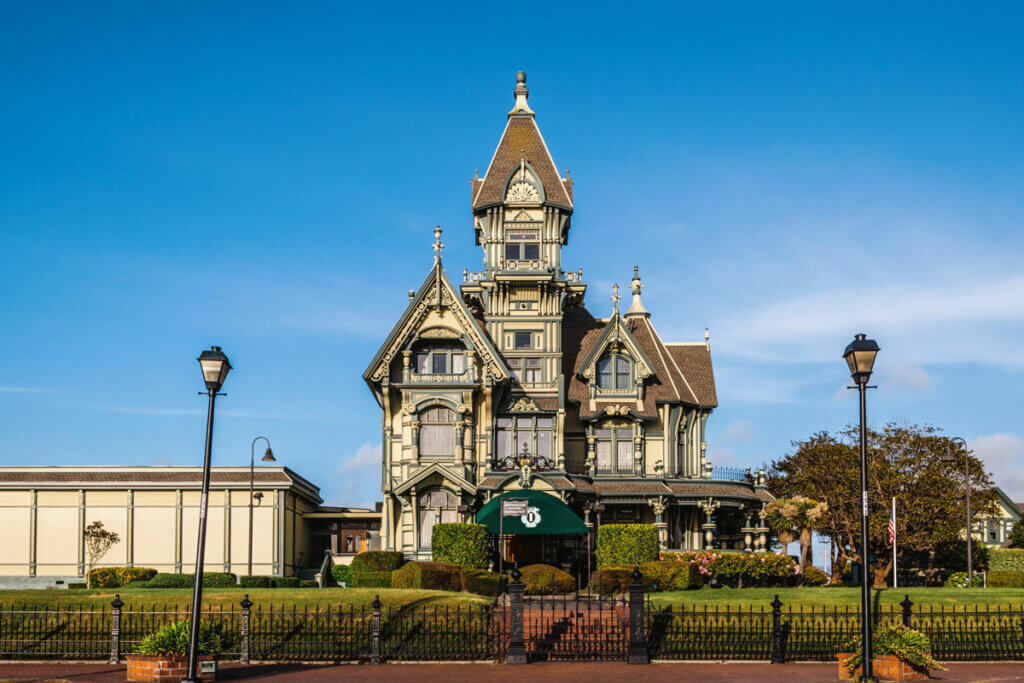 The-Carson-Mansion-in-Eureka-California