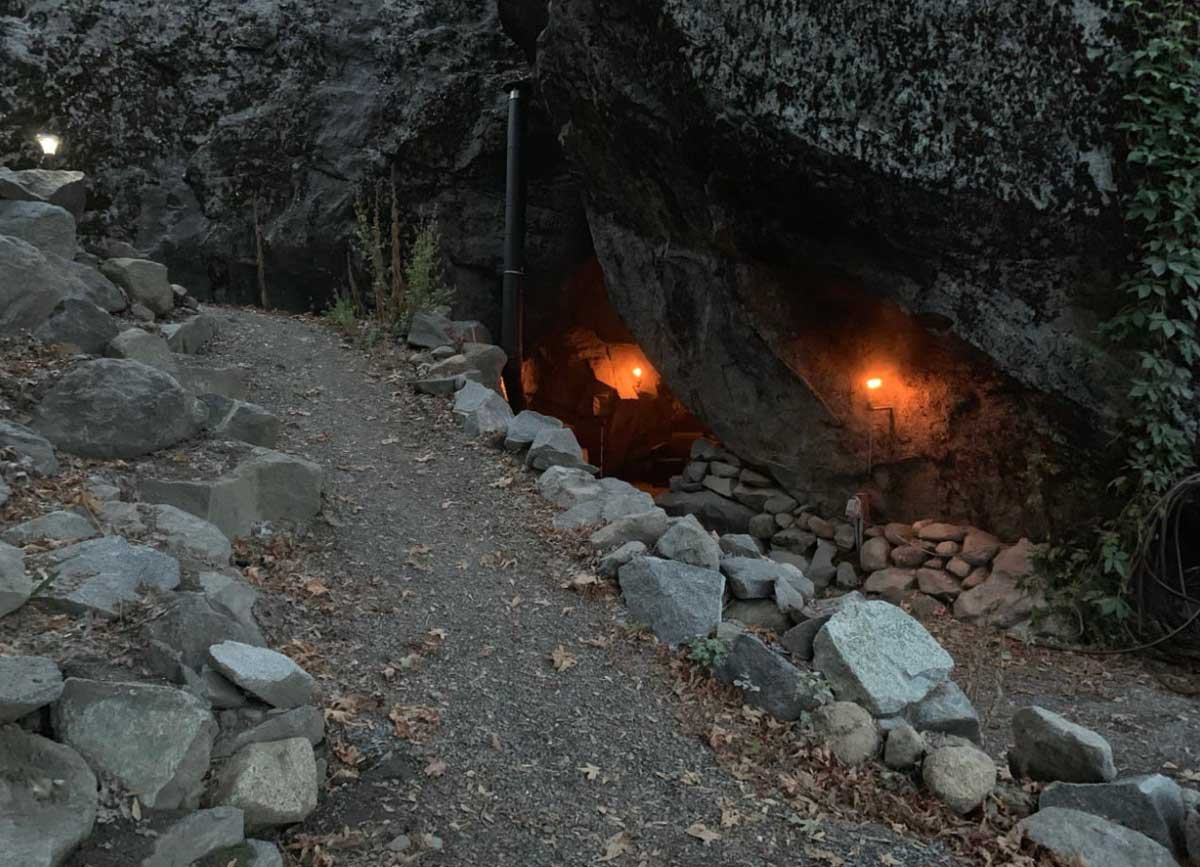 The-Cave-in-Leavenworth-Washington