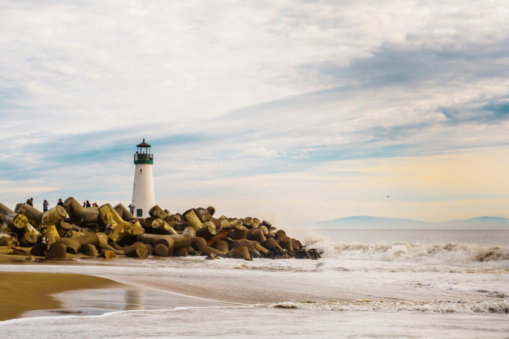 The-Walton-Lighthouse-aka-Santa-Cruz-Breakwater-Lighthouse-in-Santa-Cruz-California