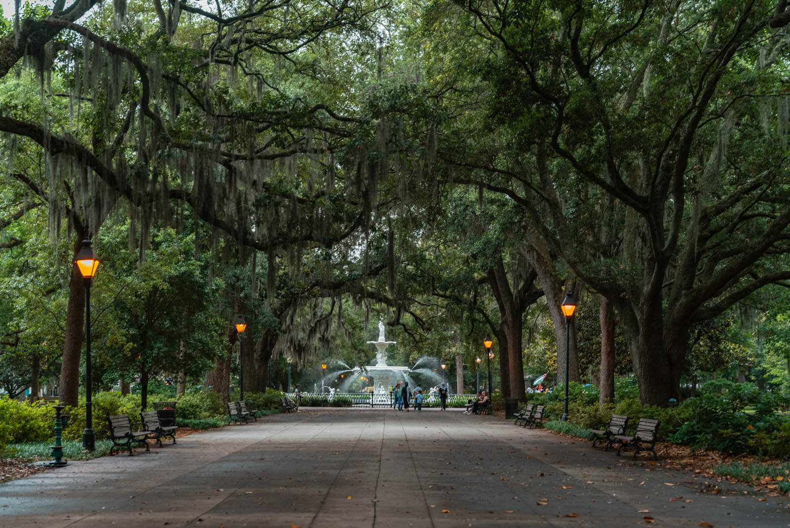 The fountain and view at Forsyth Park in Savannah Georgia