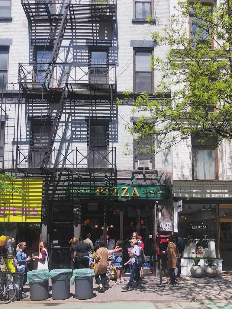 The-line-outside-Prince-Street-Pizza-in-Little-Italy-New-York