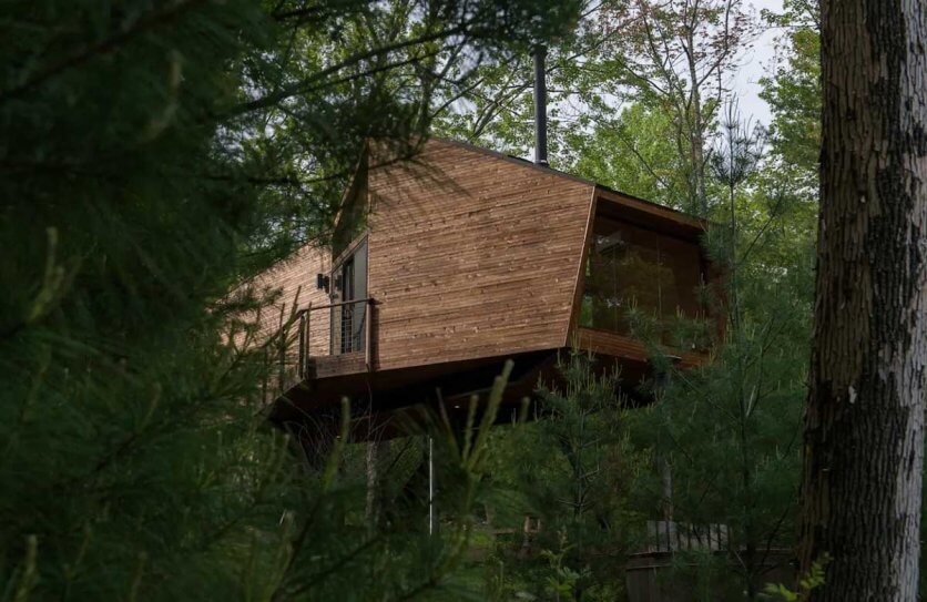 Willow-Treehouse-New-York-getaway-in-Upstate (photo from Airbnb)