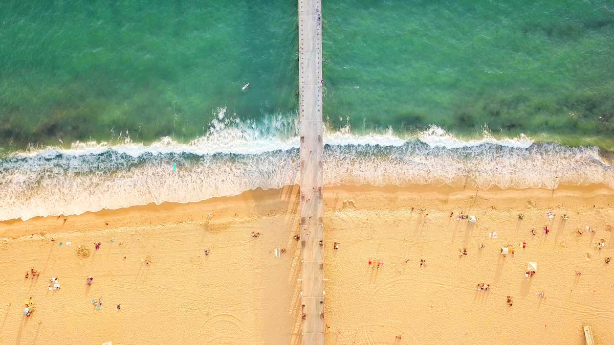 aerial-view-of-Hermosa-Beach-in-Los-Angeles-California