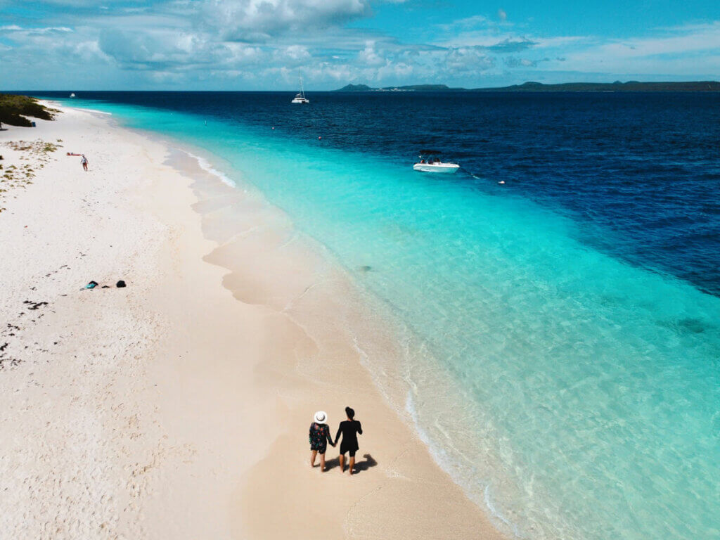 aerial-view-of-No-Name-Beach-at-Klein-Bonaire-in-Bonaire